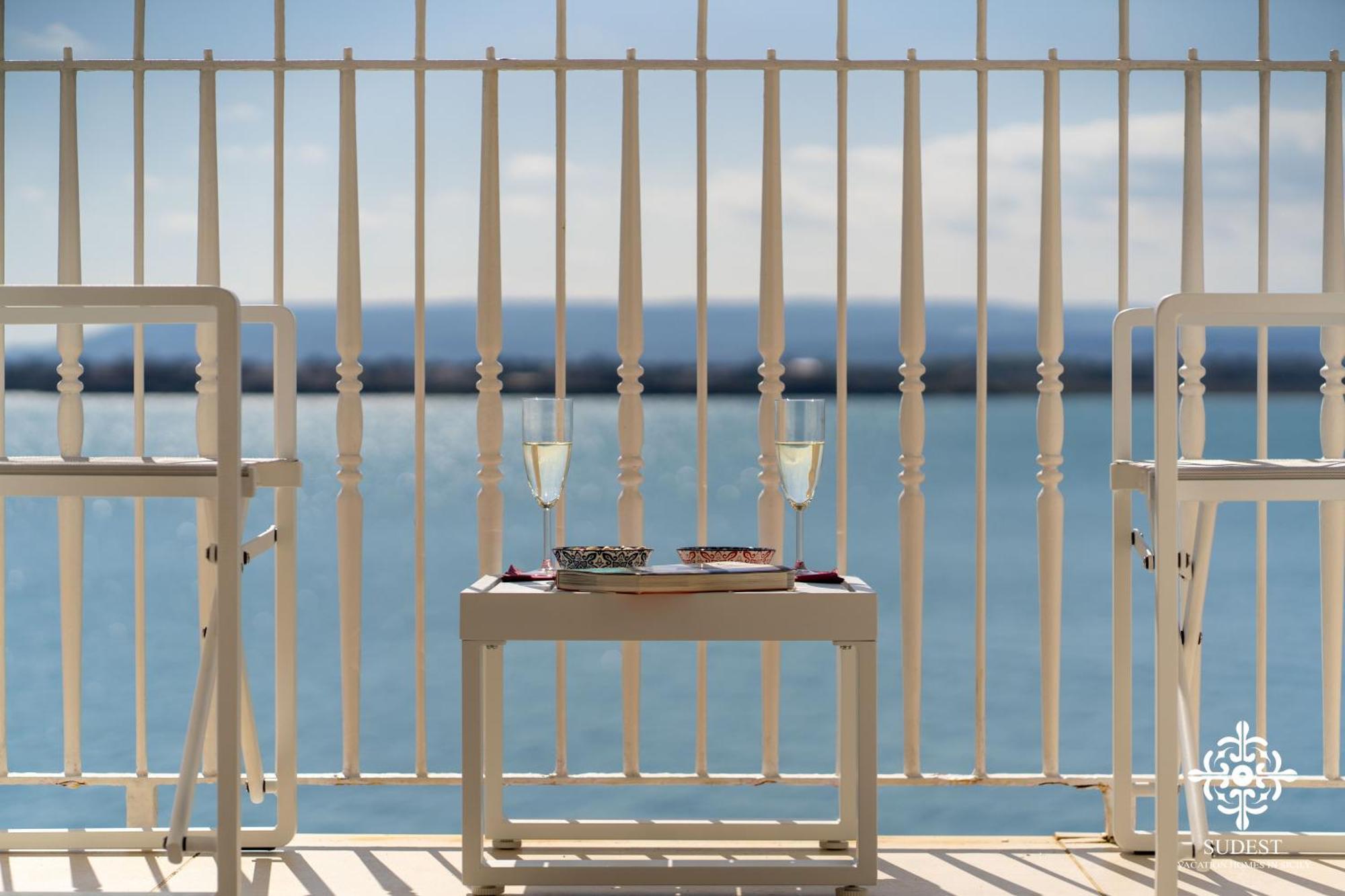 Alfeo Seafront - Sunset View In Ortigia Apartment *